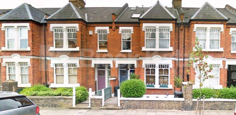 			NEW INSTRUCTION (Private Garden), 3 Bedroom, 1 bath, 1 reception Maisonette			 Jeddo Road, Shepherds Bush