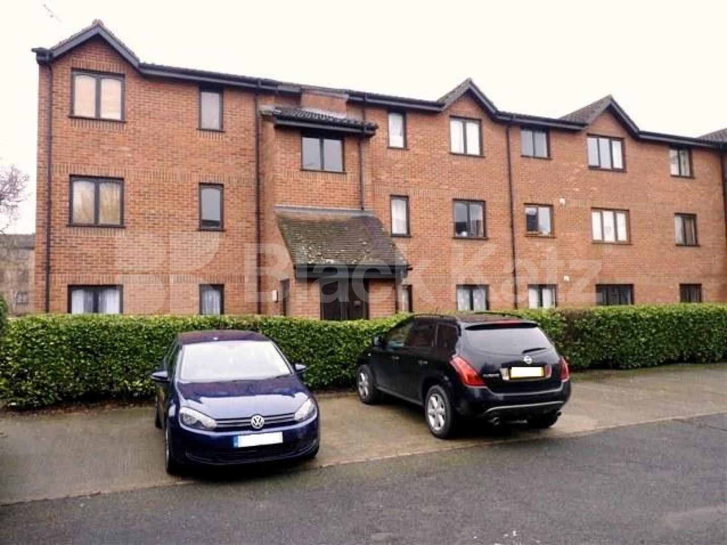 			2 Bedroom, 1 bath, 1 reception Flat			 Henderson Court, Myers Lane, , Surrey Quays
