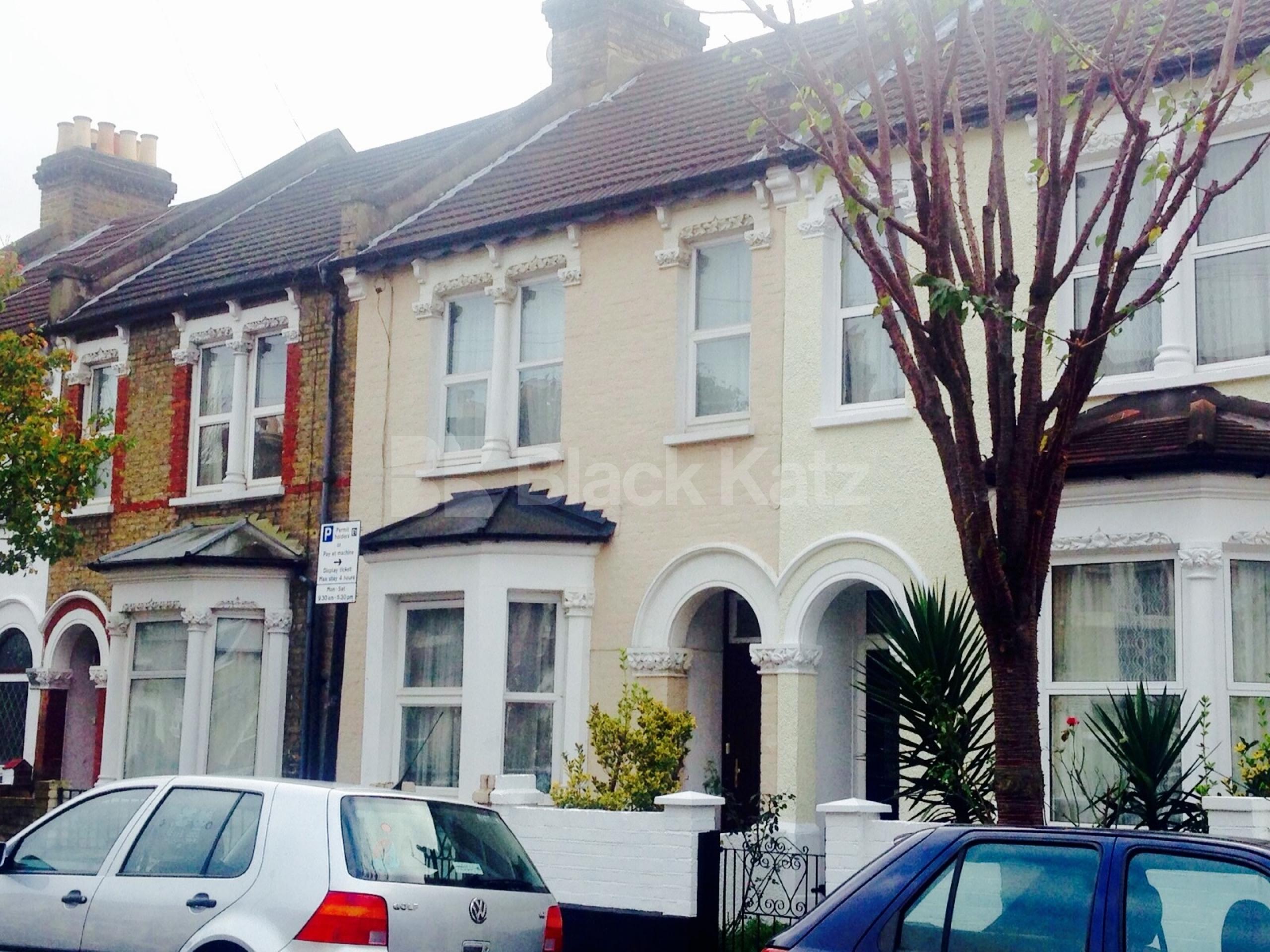 			NEW INSTRUCTION (Includes Council Tax & water rates), 1 Bedroom, 1 bath, 1 reception Apartment			 Selkirk Road, Tooting Broadway SW17