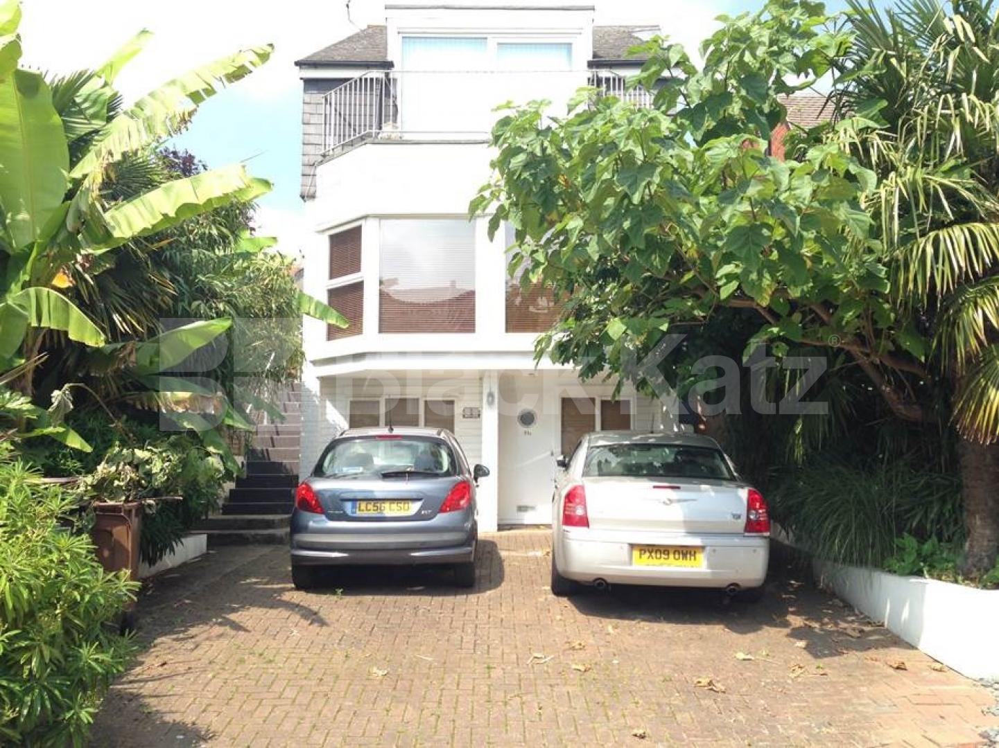 			NEW INSTRUCTION , 4 Bedroom, 1 bath, 1 reception House			 Dora Road, Wimbledon Park 