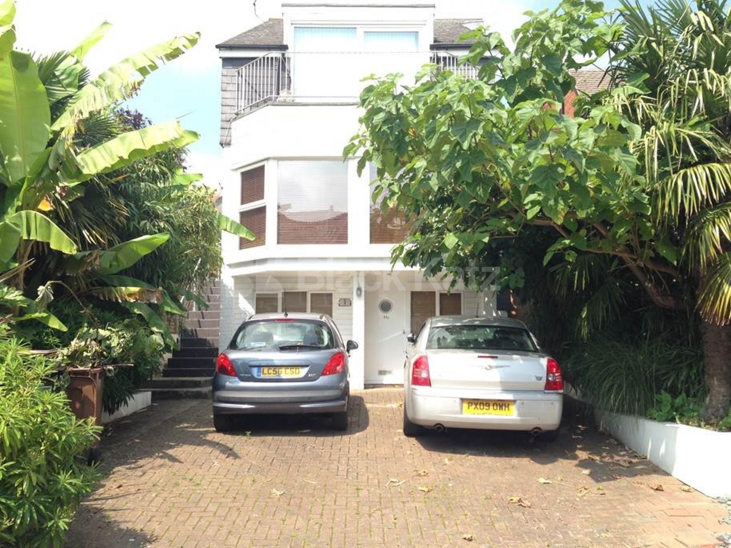 			NEW INSTRUCTION , 4 Bedroom, 1 bath, 1 reception House			 Dora Road, Wimbledon Park  SW19