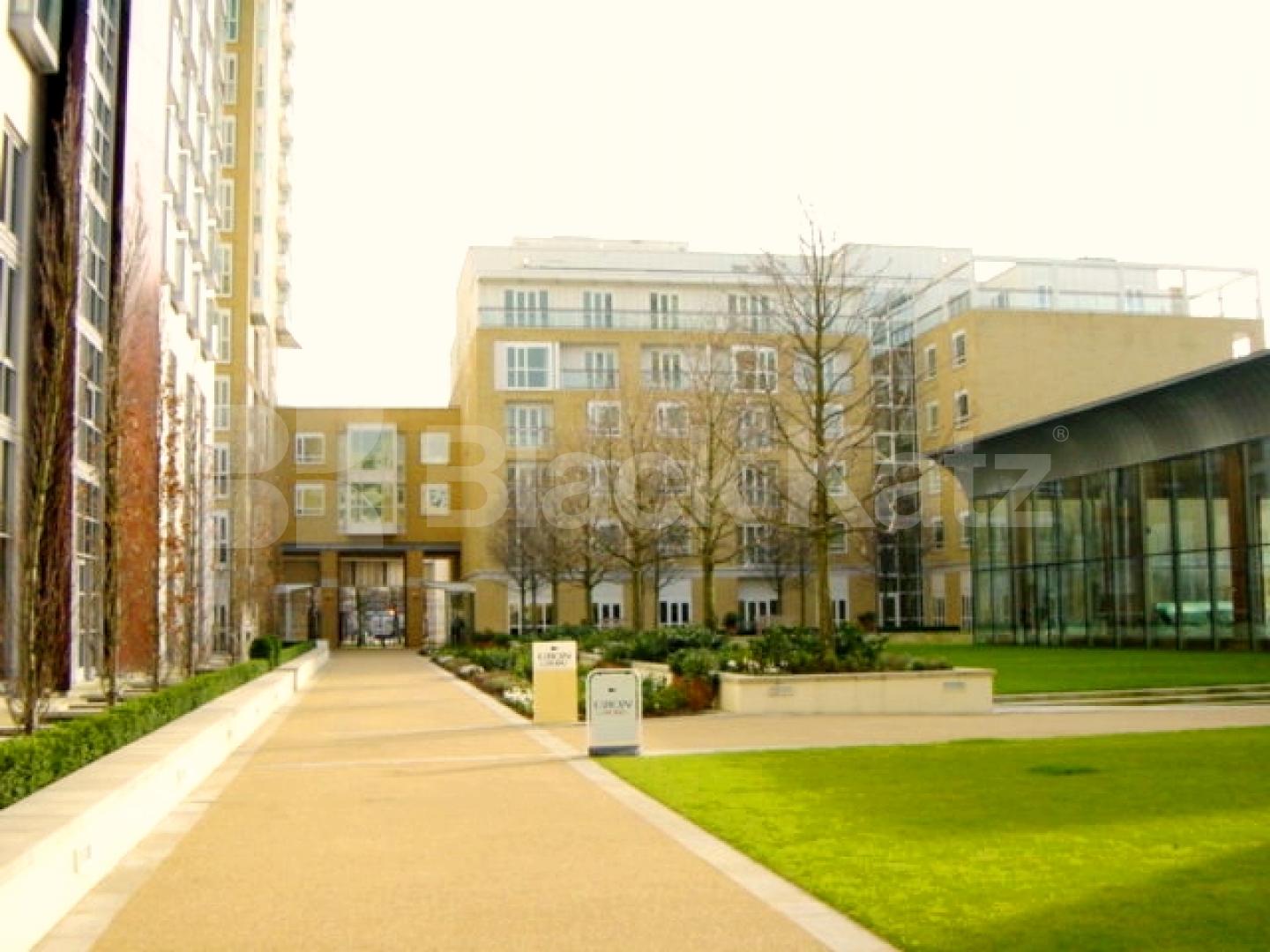 			UNDER OFFER , 2 Bedroom, 1 bath, 1 reception Apartment			 Westferry Circus, Canary Wharf 