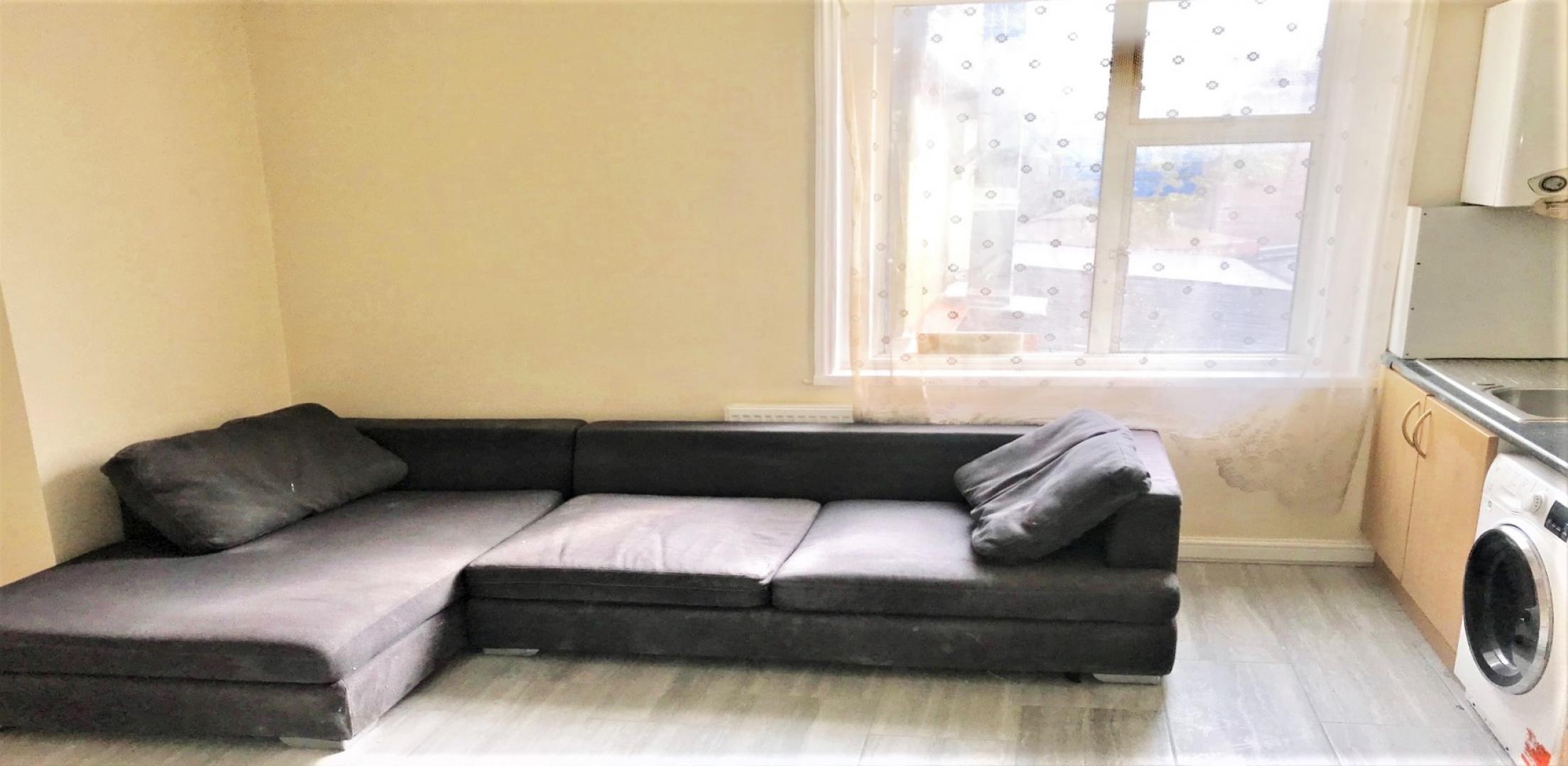 			3 Bedroom, 1 bath, 1 reception Flat			 High Road, WILLESDEN GREEN/DOLLIS HILL 