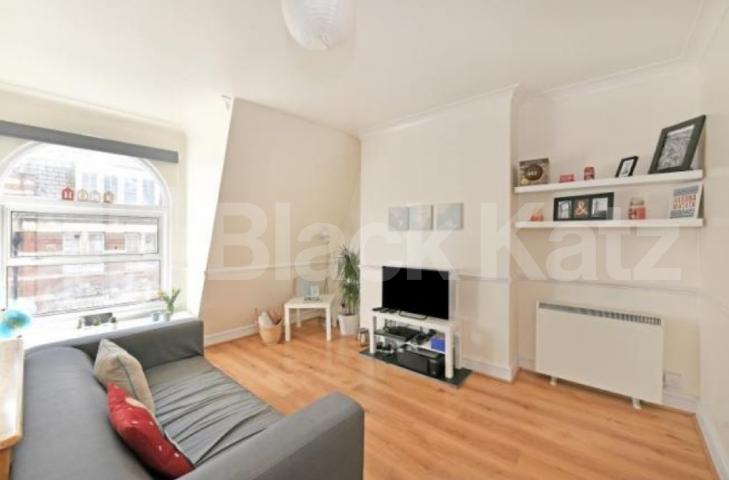 			New Instruction!, 1 Bedroom, 1 bath, 1 reception Flat			 Topsfield Parade, Crouch End N8