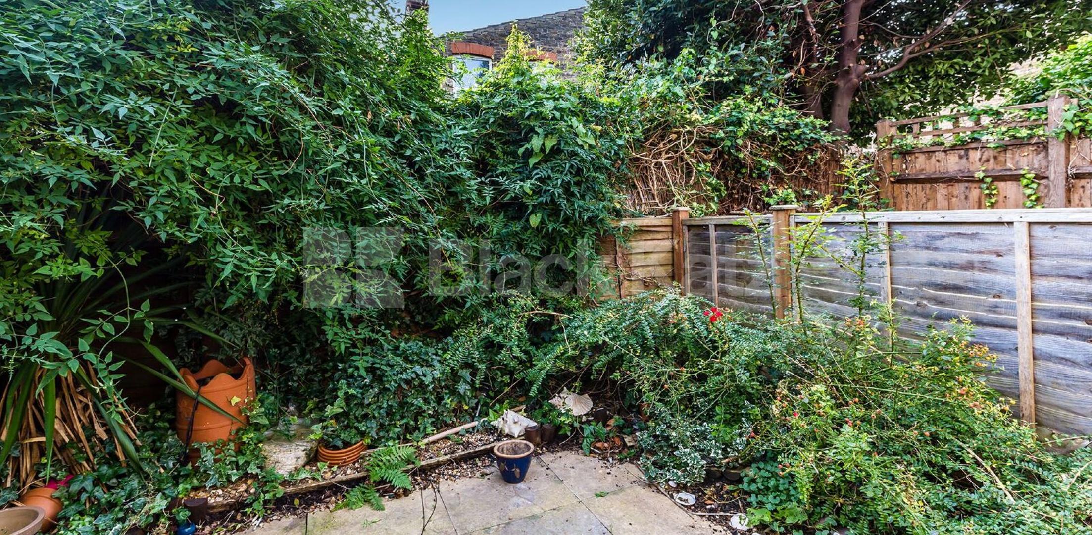 			Great 3 bedroom Flat! , 3 Bedroom, 1 bath, 1 reception Flat			 South View Road, Crouch End-Alexandra Palace