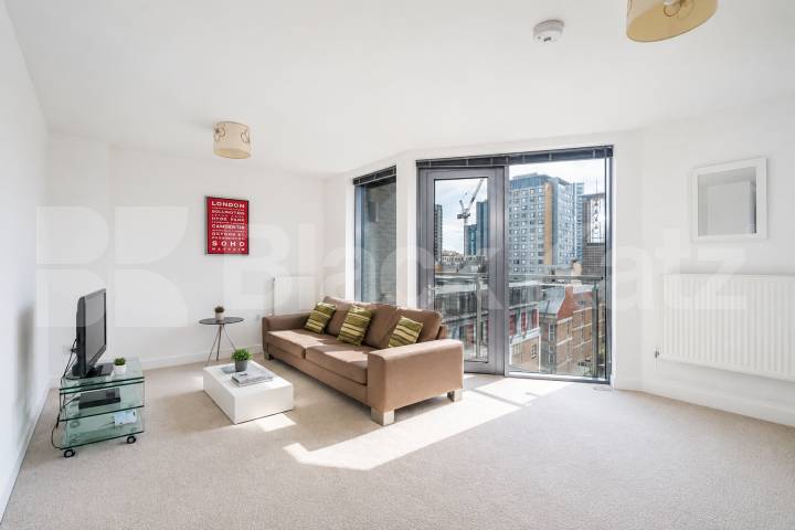 Spacious 2 Bed 2 Bath Apartment Near Spitalfields & Aldgate East Plumbers Row, Whitechapel