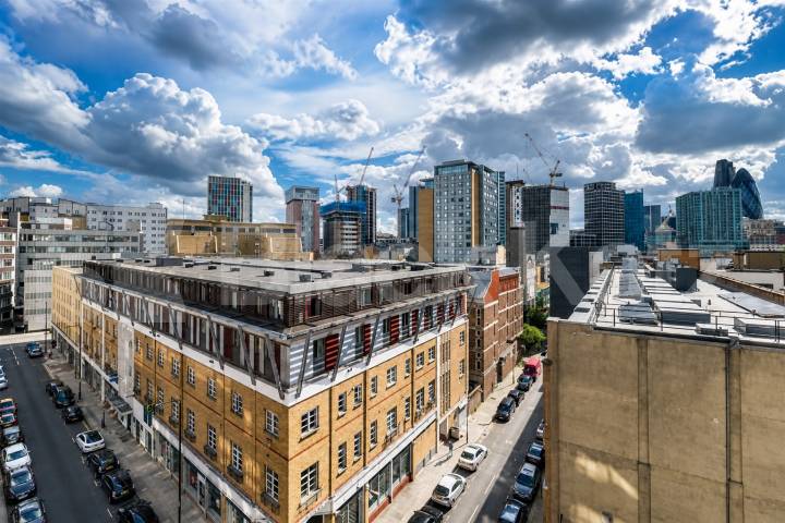 Spacious 2 Bed 2 Bath Apartment Near Spitalfields & Aldgate East Plumbers Row, Whitechapel
