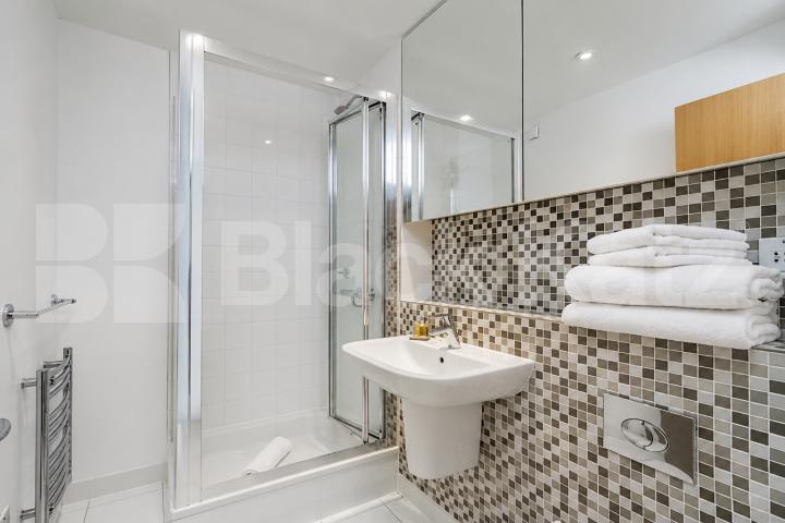 Spacious 2 Bed 2 Bath Apartment Near Spitalfields & Aldgate East Plumbers Row, Whitechapel