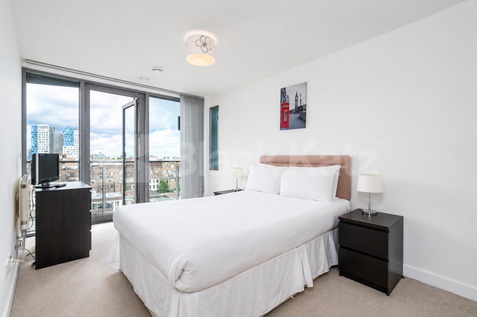 Spacious 2 Bed 2 Bath Apartment Near Spitalfields & Aldgate East Plumbers Row, Whitechapel