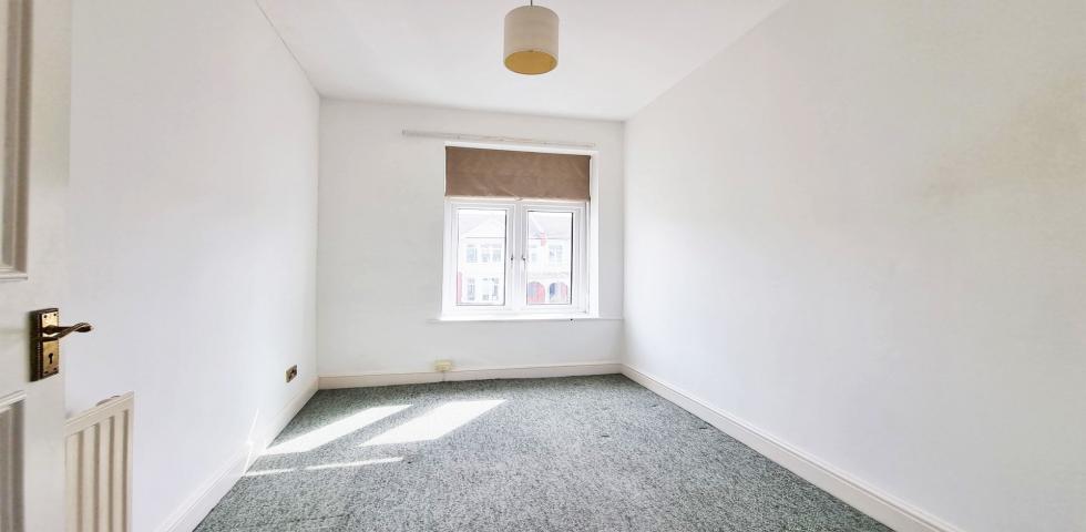 			2 Bedroom, 1 bath, 1 reception Flat			 Caddington Road, CRICKLEWOOD