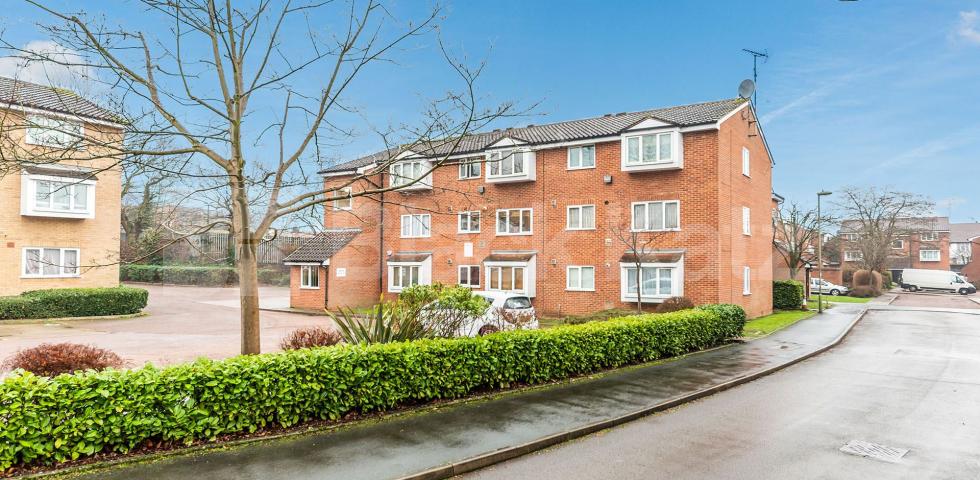 			Fantastic One Bed With OSP !, 1 Bedroom, 1 bath, 1 reception Flat			 Cambridge Gardens, MUSWELL HILL