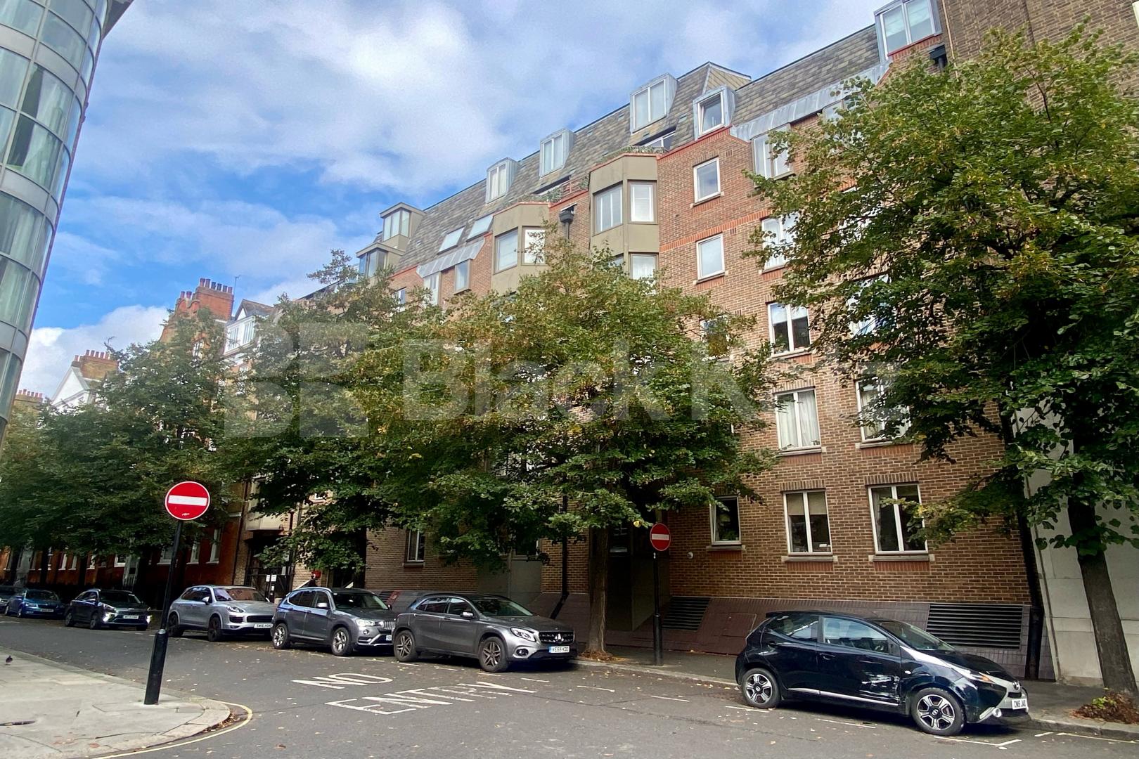 Spacious, bright & airy double studio in the heart of Westminster  Rowan Court. Greycoat Street, Westminister 