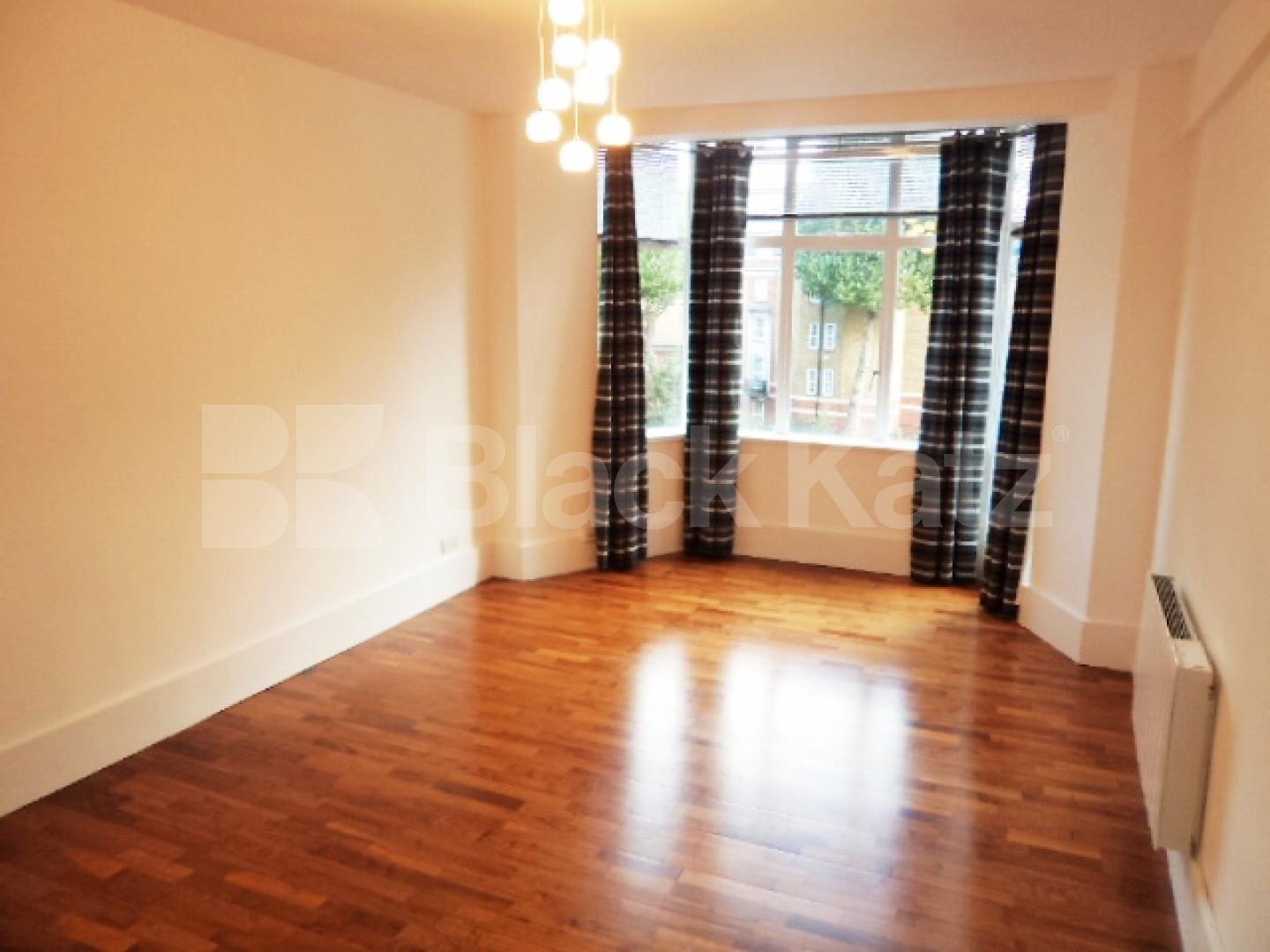 			NEW INSTRUCTION!, Studio Apartment, 1 bath, 1 reception Studio			 Grays Inn Road, RUSSELL SQUARE / KINGS CROSS