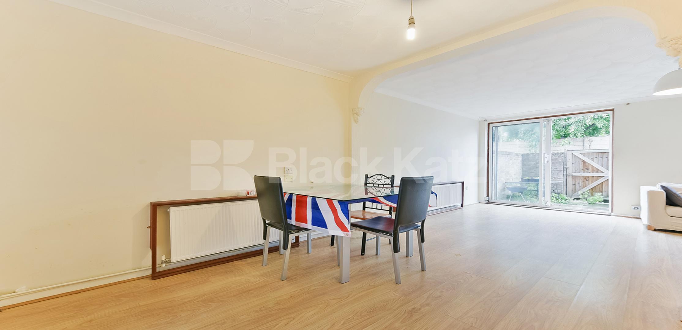 			NEW INSTRUCTION , 3 Bedroom, 1 bath, 1 reception Ground Floor Maisonette			 Glengall Grove, Canary Wharf