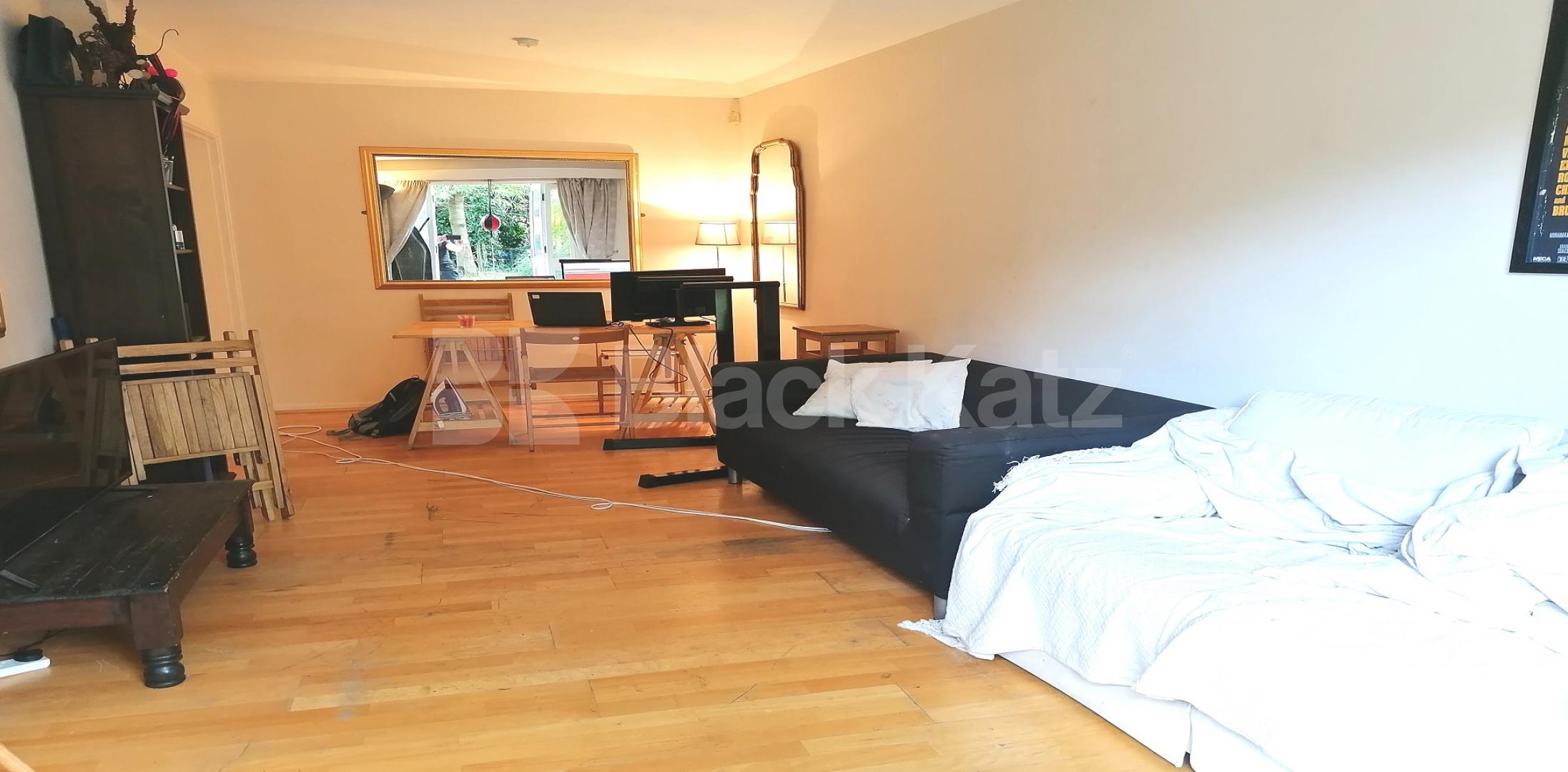 			NEW INSTRUCTION , 2 Bedroom, 1 bath, 1 reception Apartment			 Tower Mansions  Grange Road, Tower Bridge 