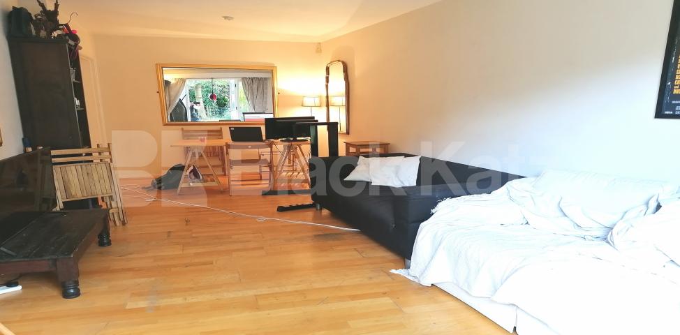 			NEW INSTRUCTION , 2 Bedroom, 1 bath, 1 reception Apartment			 Tower Mansions  Grange Road, Tower Bridge 