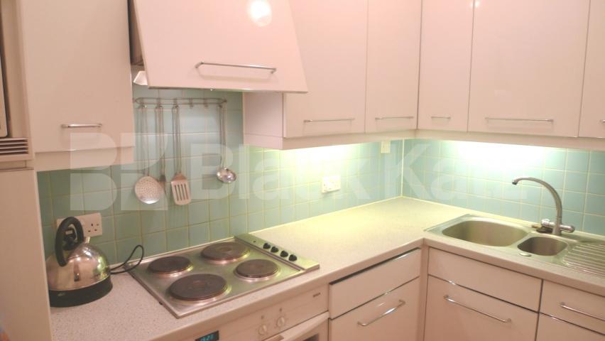 			LOCATION LOCATION LOCATION!, 1 Bedroom, 1 bath, 1 reception Flat			 Garrick Street, COVENT GARDEN