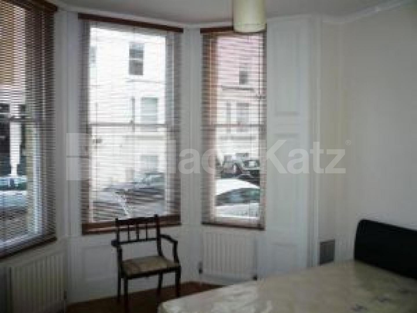 			MUST SEE!!!, 2 Bedroom, 1 bath, 1 reception Flat			 Gayton Road, HAMPSTEAD