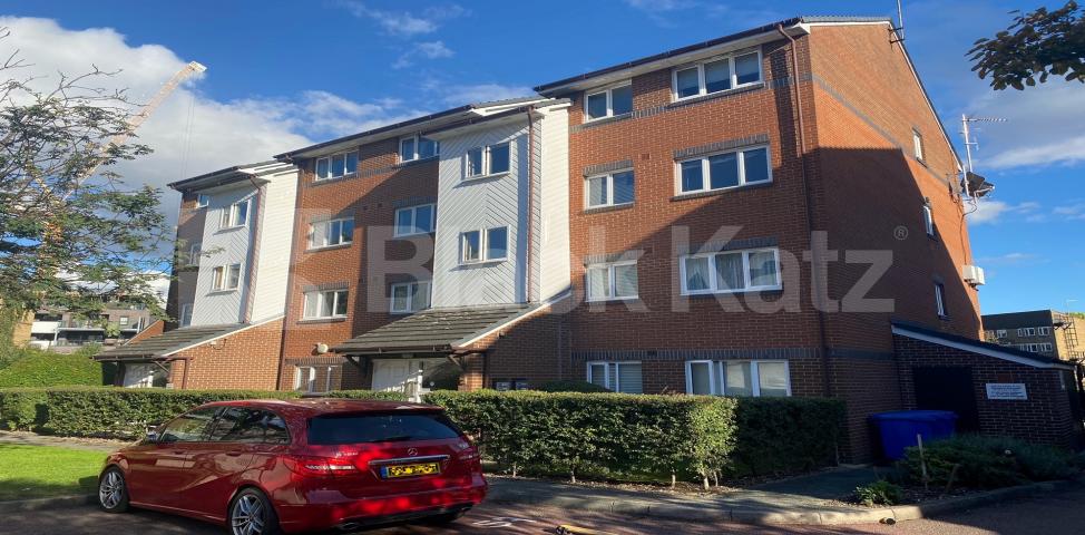 			1 Bedroom, 1 bath, 1 reception Apartment			 Goodwin Close, Bermondsey