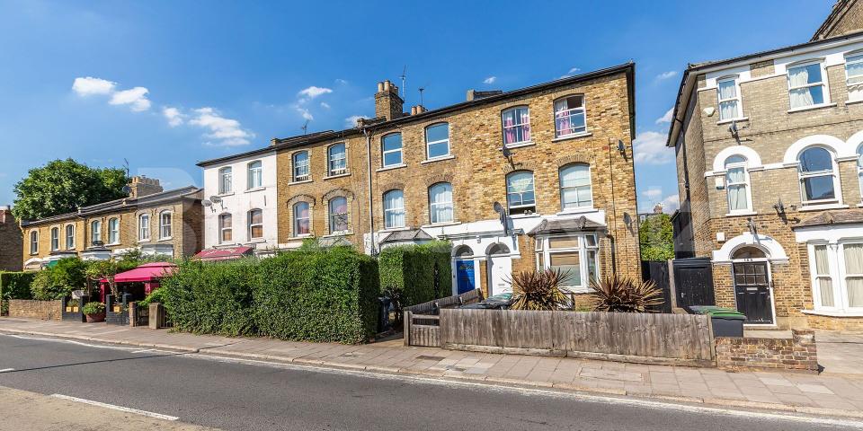 			New Instruction! Private garden!, 1 Bedroom, 1 bath, 1 reception Ground Floor Flat			 Park Road , Crouch End