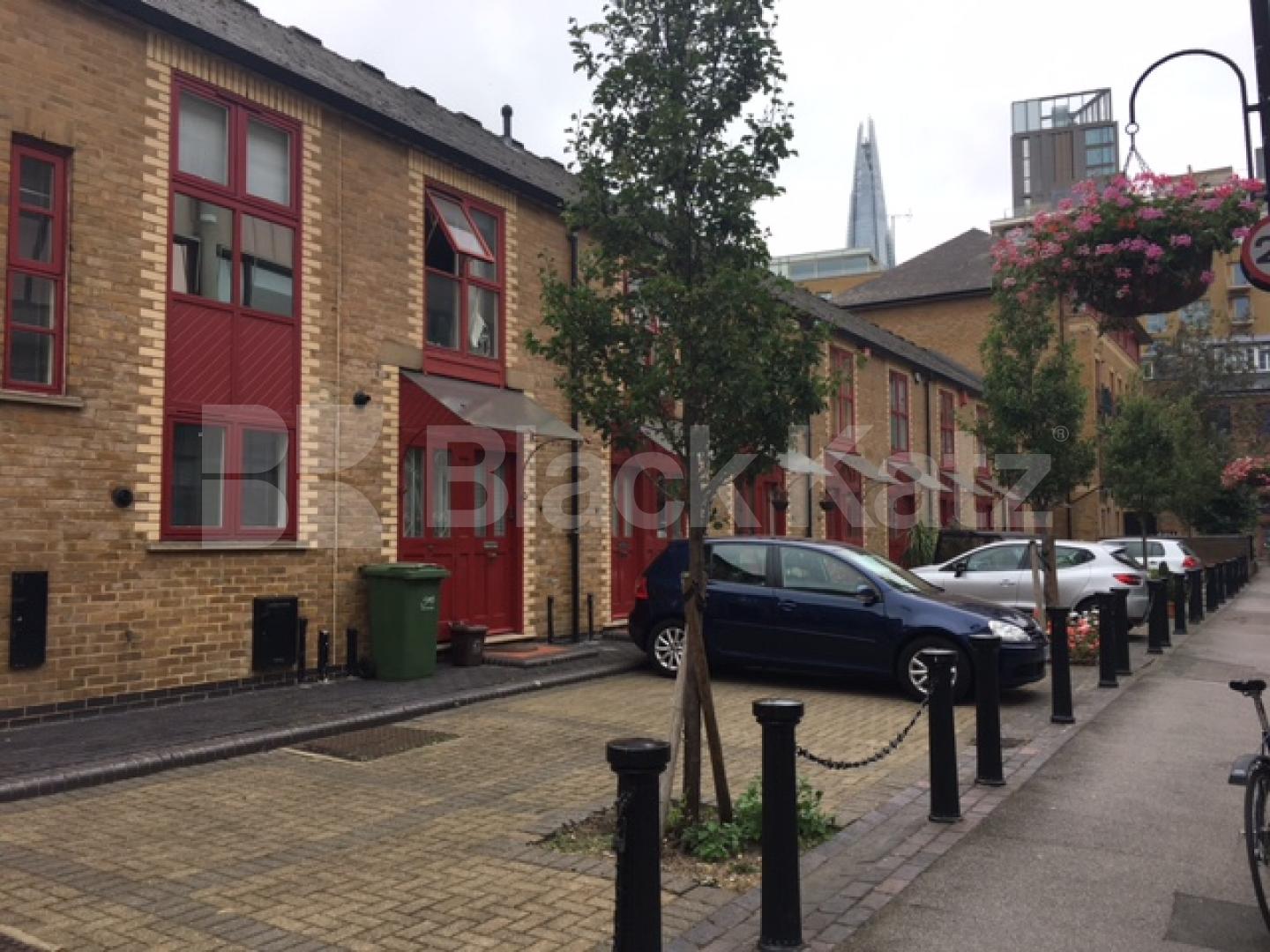 			LET , 2 Bedroom, 1 bath, 1 reception House			 Gainsford Street, Shad Thames