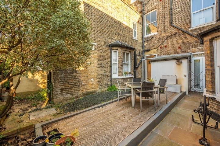 Modern and Central Apartment Roderick Road, Belsize Park