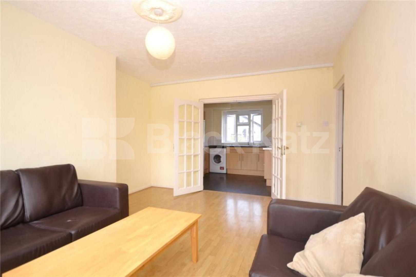 Spacious 3 double bedroom property with access to a balcony  Elmfield Road, East Finchley