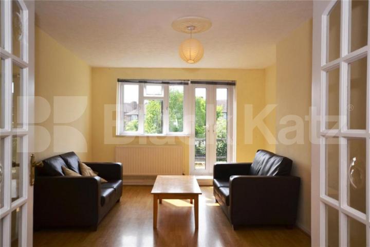 Spacious 3 double bedroom property with access to a balcony  Elmfield Road, East Finchley