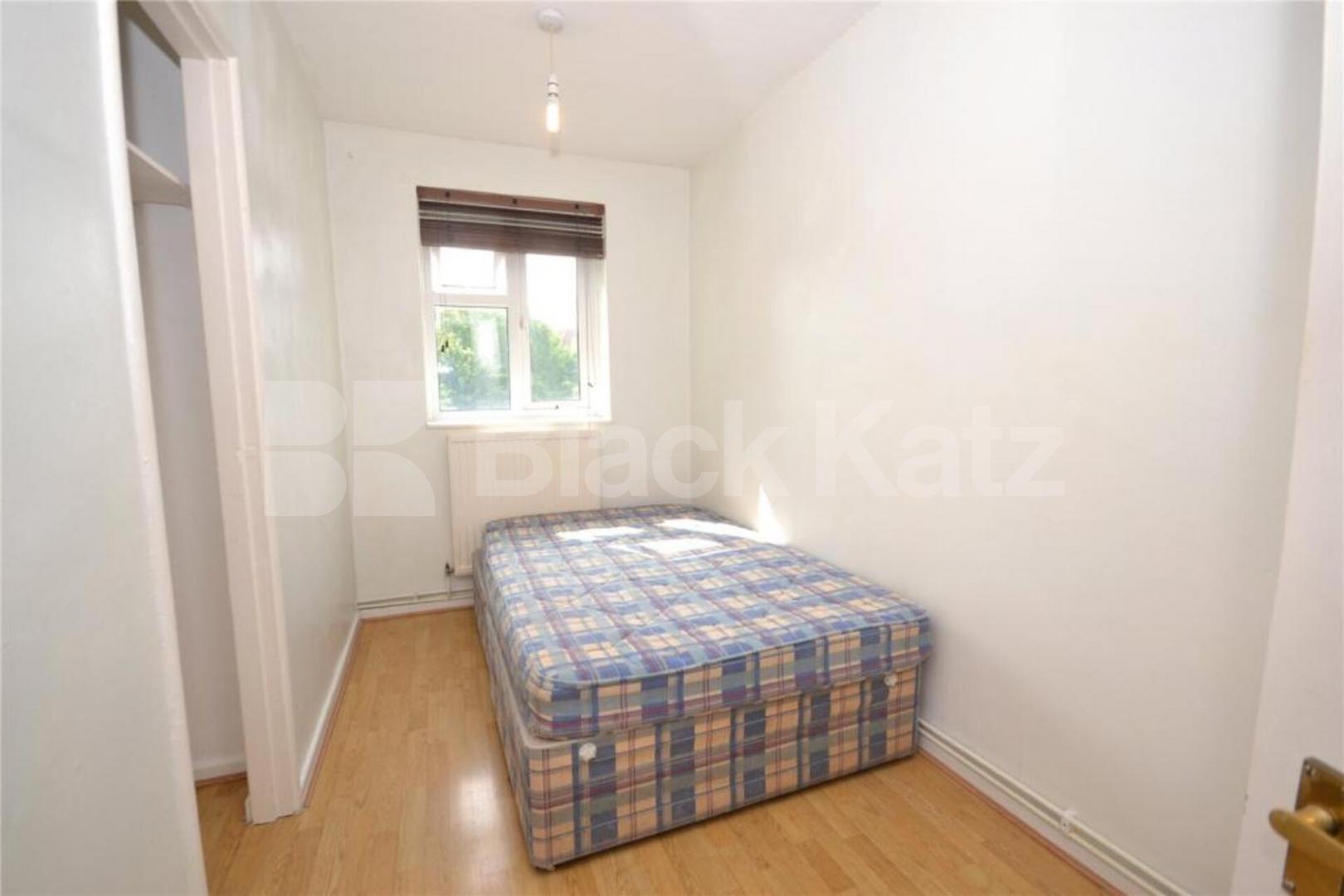 Spacious 3 double bedroom property with access to a balcony  Elmfield Road, East Finchley