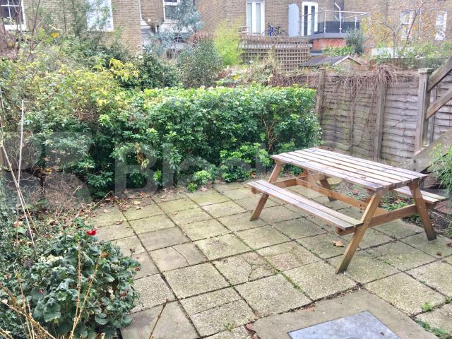 			NEW INSTRUCTION, 1 Bedroom, 1 bath, 1 reception Apartment			 Ferndale Road, Clapham North 