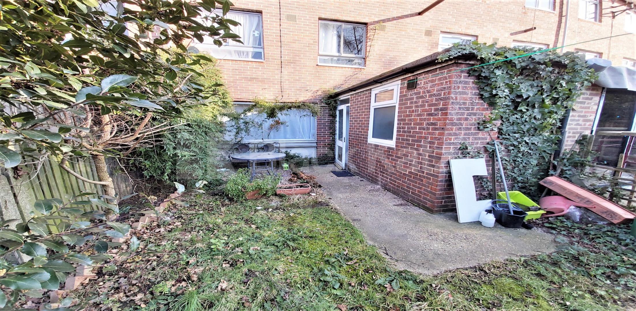 			GAS, WATER and ELECTRICITY INCLUDED, Studio Apartment, 1 bath, 1 reception Ground Floor Flat			 Wilkinson Way, ACTON CENTRAL