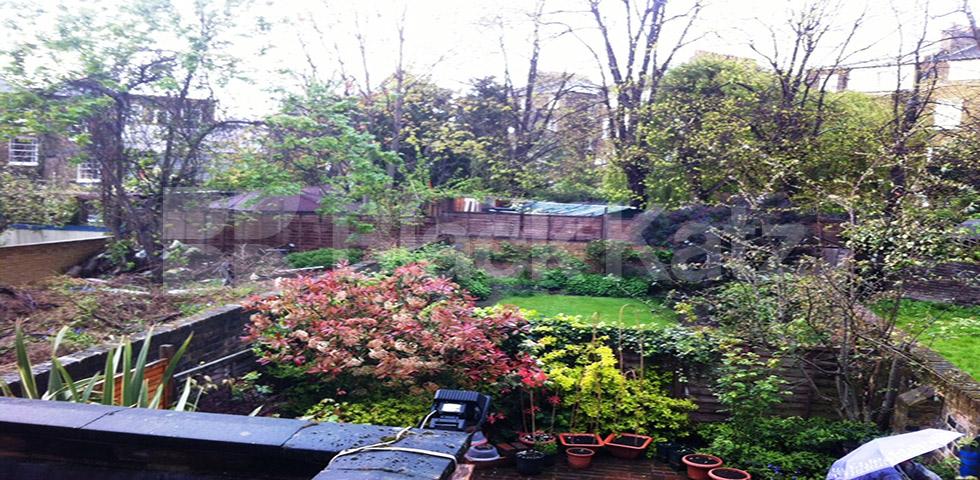 			LARGE 3 / 4 BED ON A TREE LINED STREET!, 4 Bedroom, 1 bath, 1 reception Flat			 Gaisford Street, KENTISH TOWN