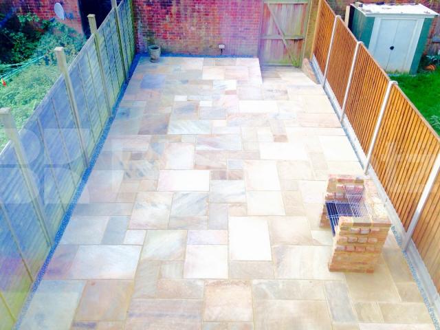 			UNDER OFFER, 4 Bedroom, 1 bath, 1 reception Terraced House			 Hersham Close, Roehampton