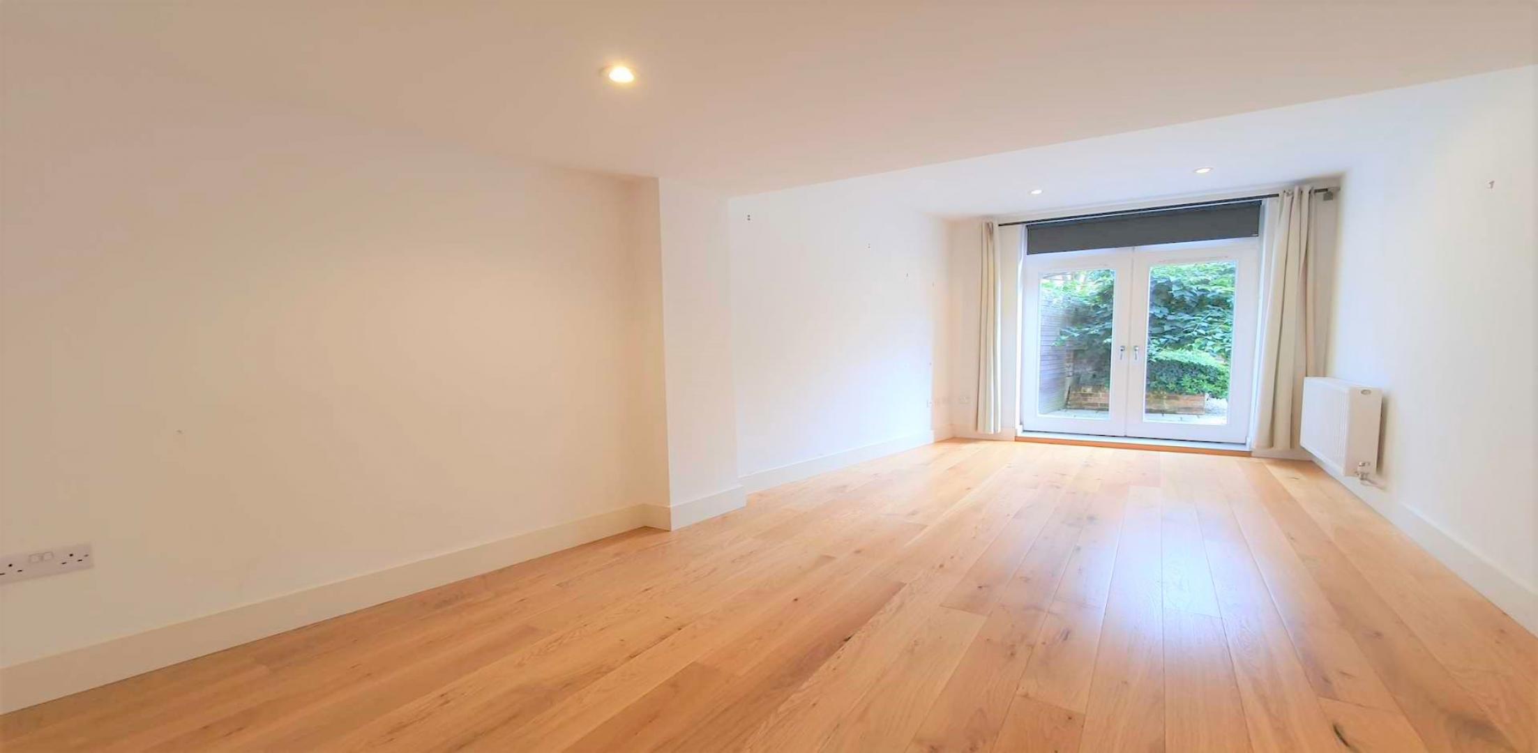 			2 Bedroom, 2 bath, 1 reception Flat			 Broadhurst Gardens, WEST HAMPSTEAD/FINCHLEY ROAD