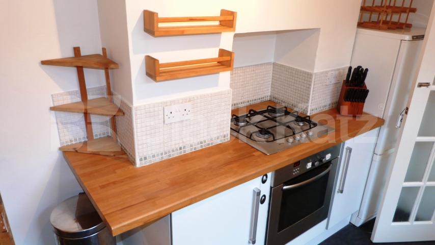 			Garden Flat !, 1 Bedroom, 1 bath, 1 reception Flat			 Terront Road, Turnpike Lane