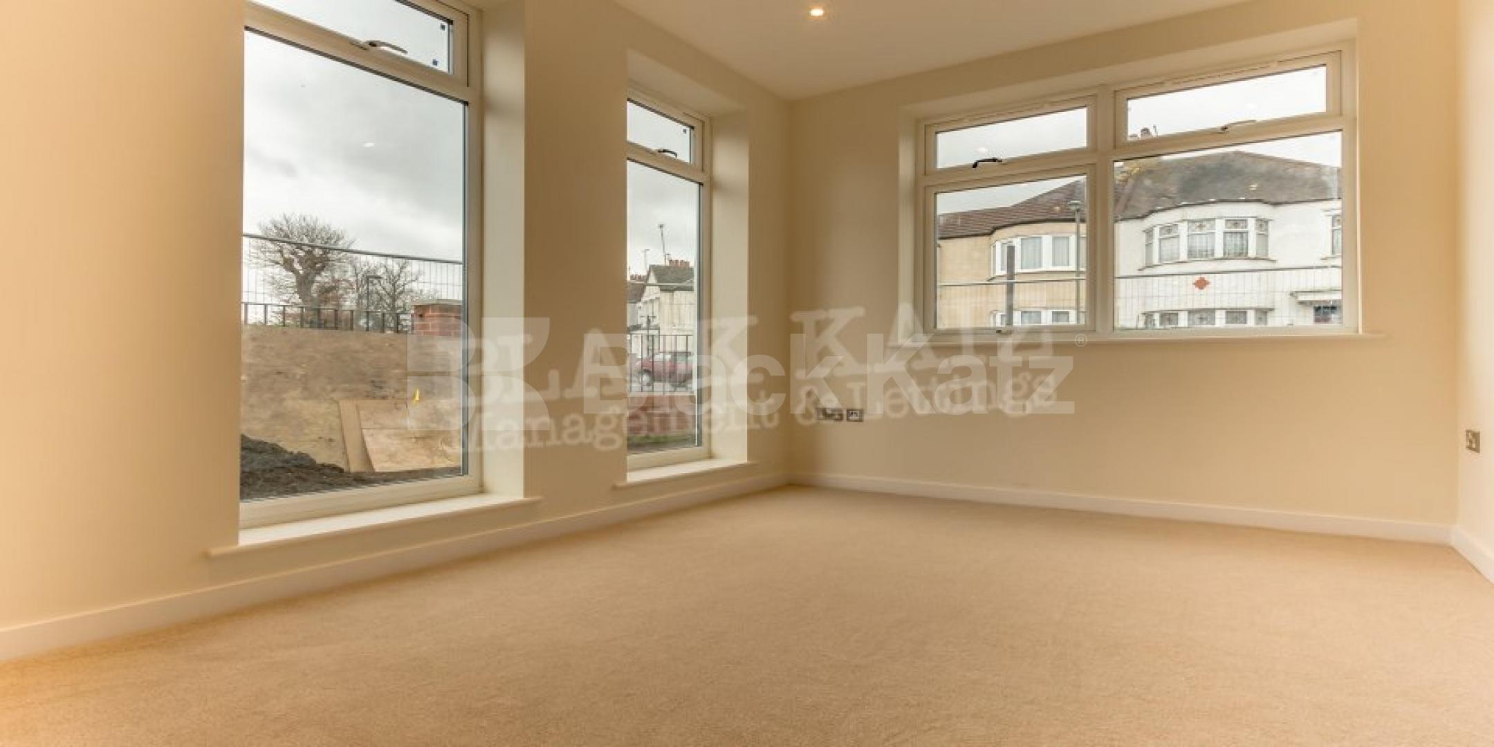 			New Instruction!, 1 Bedroom, 1 bath, 1 reception Apartment			 Wetherill Road, Muswell Hill
