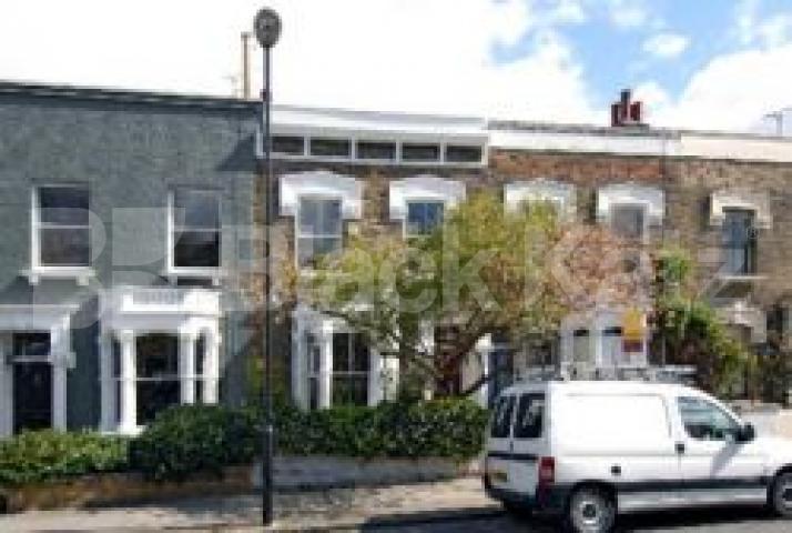 			MUST SEE AND GARDEN !!!, 3 Bedroom, 1 bath, 1 reception Terraced House			 Leconsfield Road, Highbury