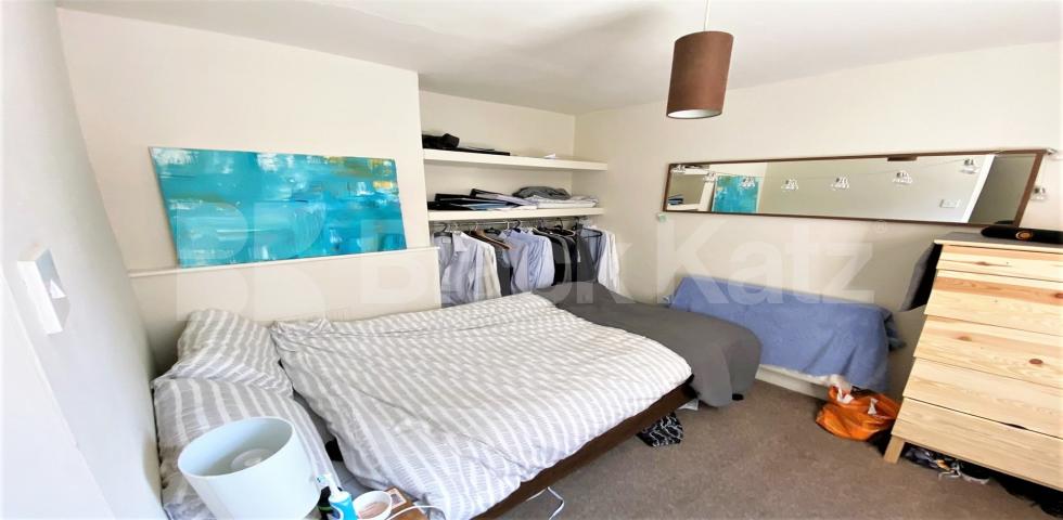 			4 Bedroom, 1 bath, 1 reception Flat			 Uxbridge Road , SHEPHERDS BUSH