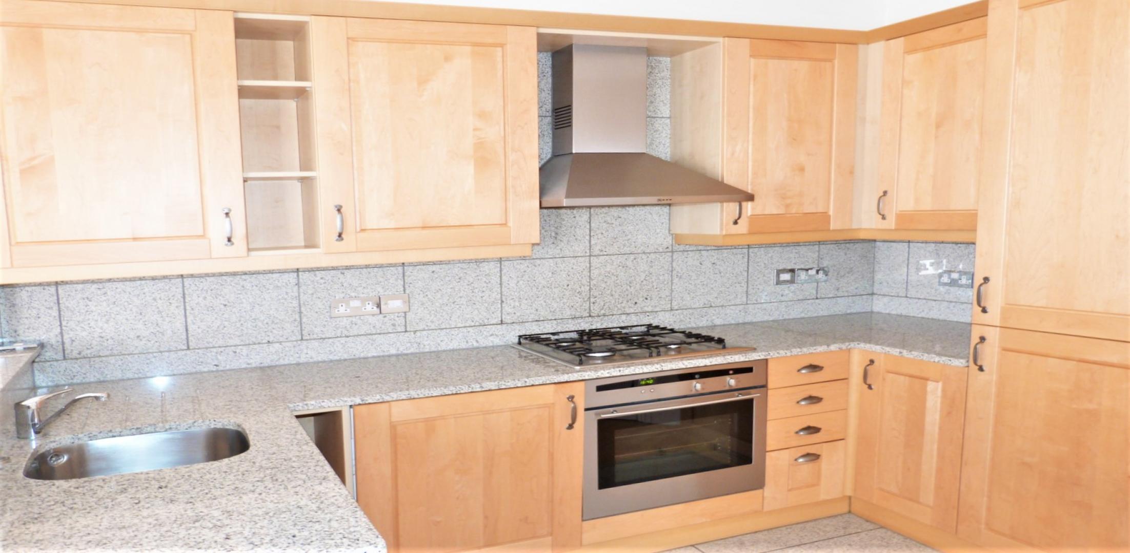 			2 Bedroom, 1 bath, 1 reception Apartment			 Heath Street, HAMPSTEAD