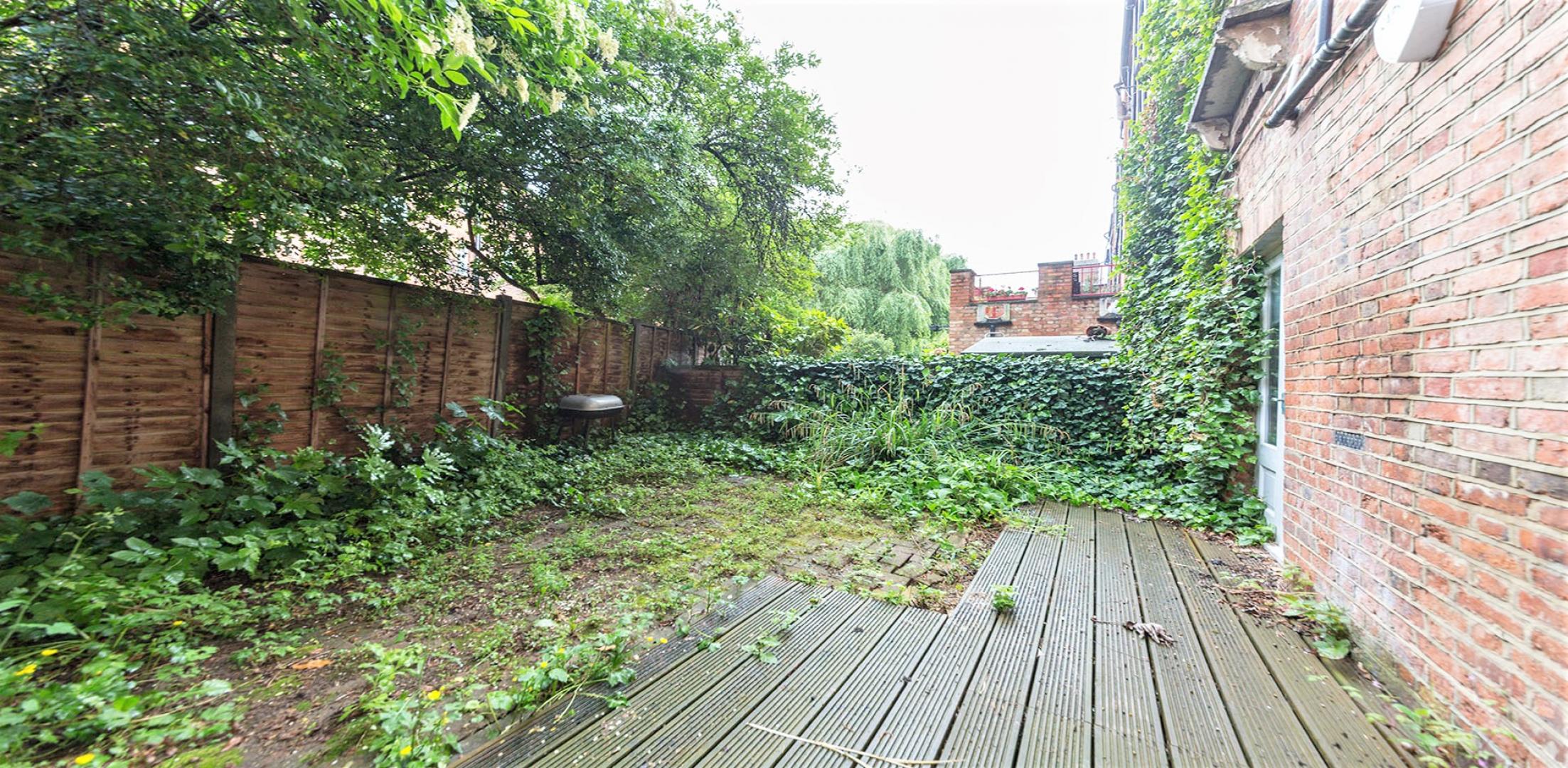 			2 Bedroom, 2 bath, 1 reception Flat			 Greencroft Gardens, WEST HAMPSTEAD