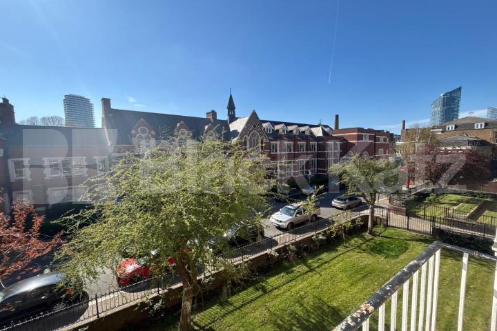 Superbly located generous duplex apartment   Battersea High Street, Battersea