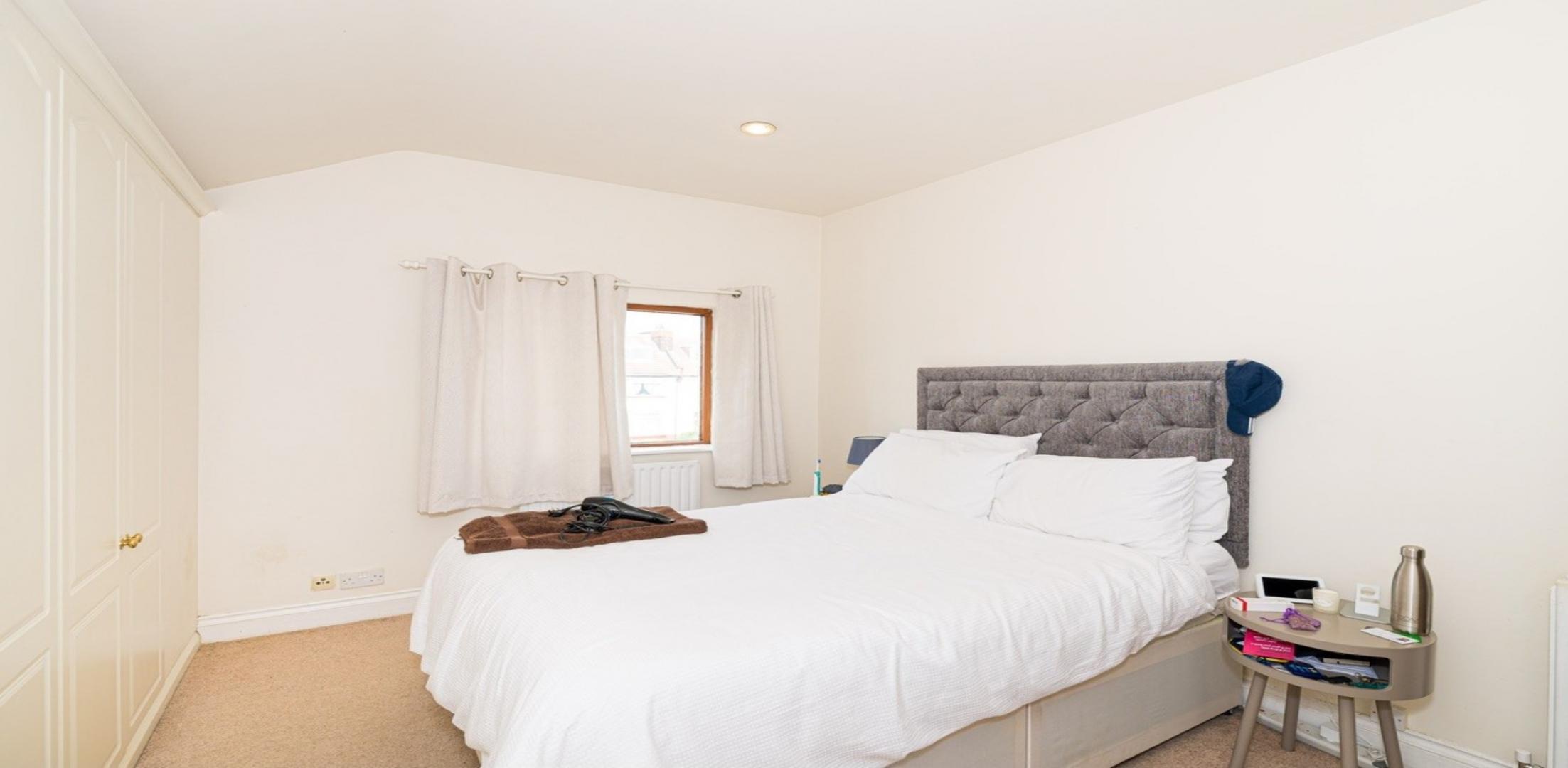 			3 Bedroom, 1 bath, 1 reception Flat			 Dollis Hill Lane, DOLLIS HILL