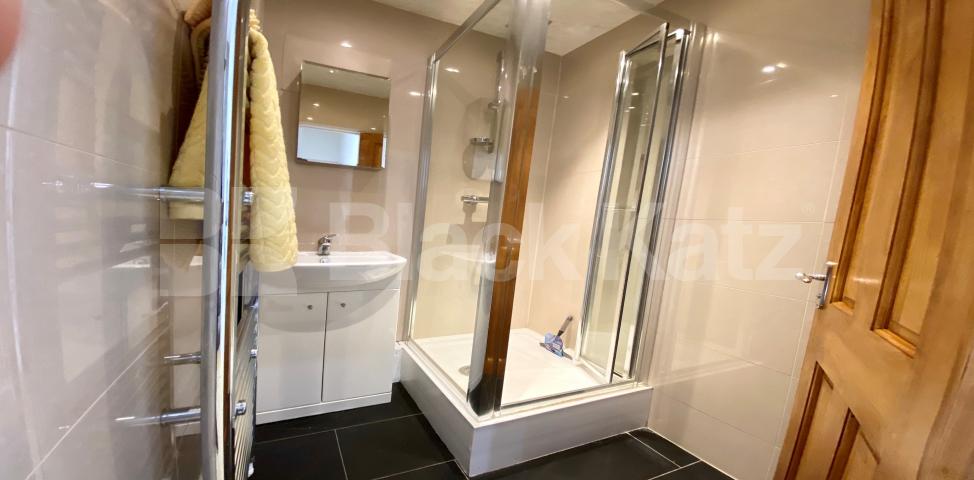 			LET , 2 Bedroom, 1 bath, 1 reception Apartment			 Pardoner Street, London Bridge / Borough