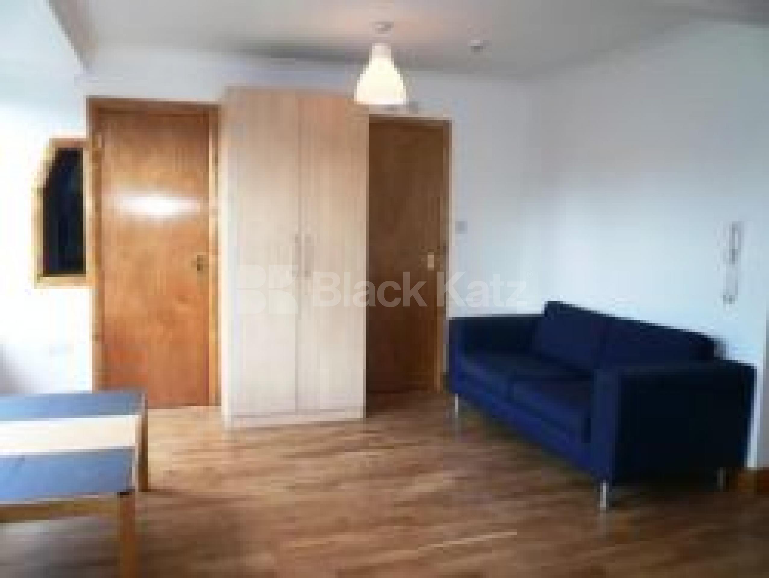 			Studio Apartment, 1 bath, 1 reception Flat			 Glenmore Road, BELSIZE PARK NW3