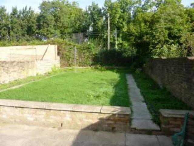 			NEW INSTRUCTION, 2 Bedroom, 1 bath, 1 reception Flat			 Savernake Road, BELSIZE PARK/HAMPSTEAD HEATH