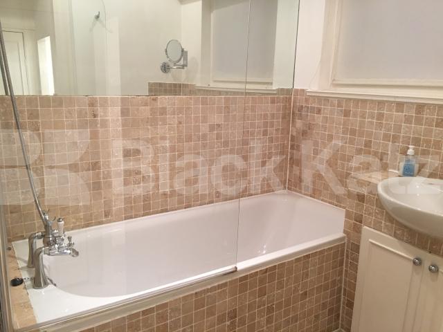 			NEW INSTRUCTION, 2 Bedroom, 1 bath, 1 reception Apartment			 Greycoat Street, St.James Park