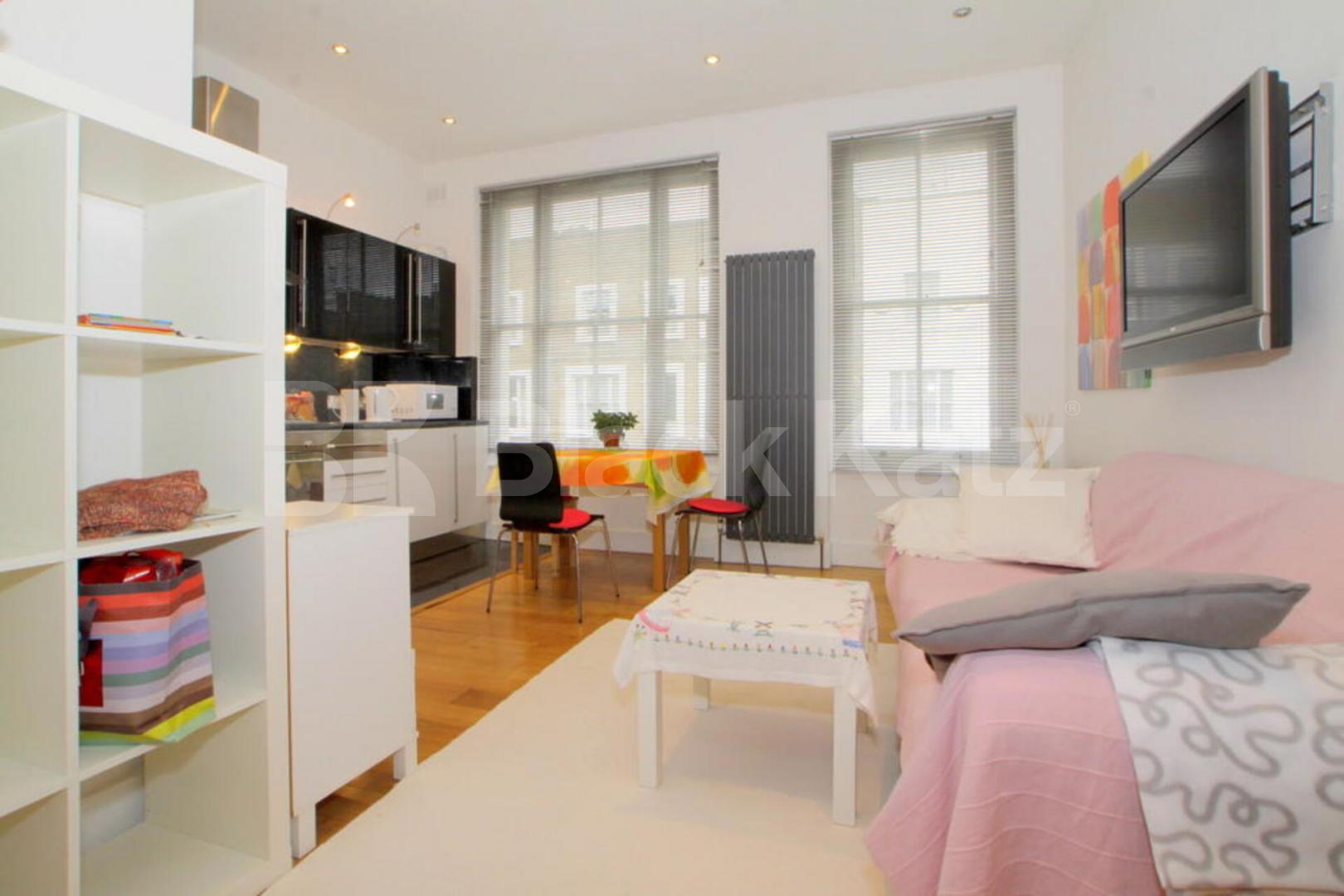 Charming 1-Bed Apartment in Heart of Islington, Steps from Upper Street Grantbridge Street, Angel