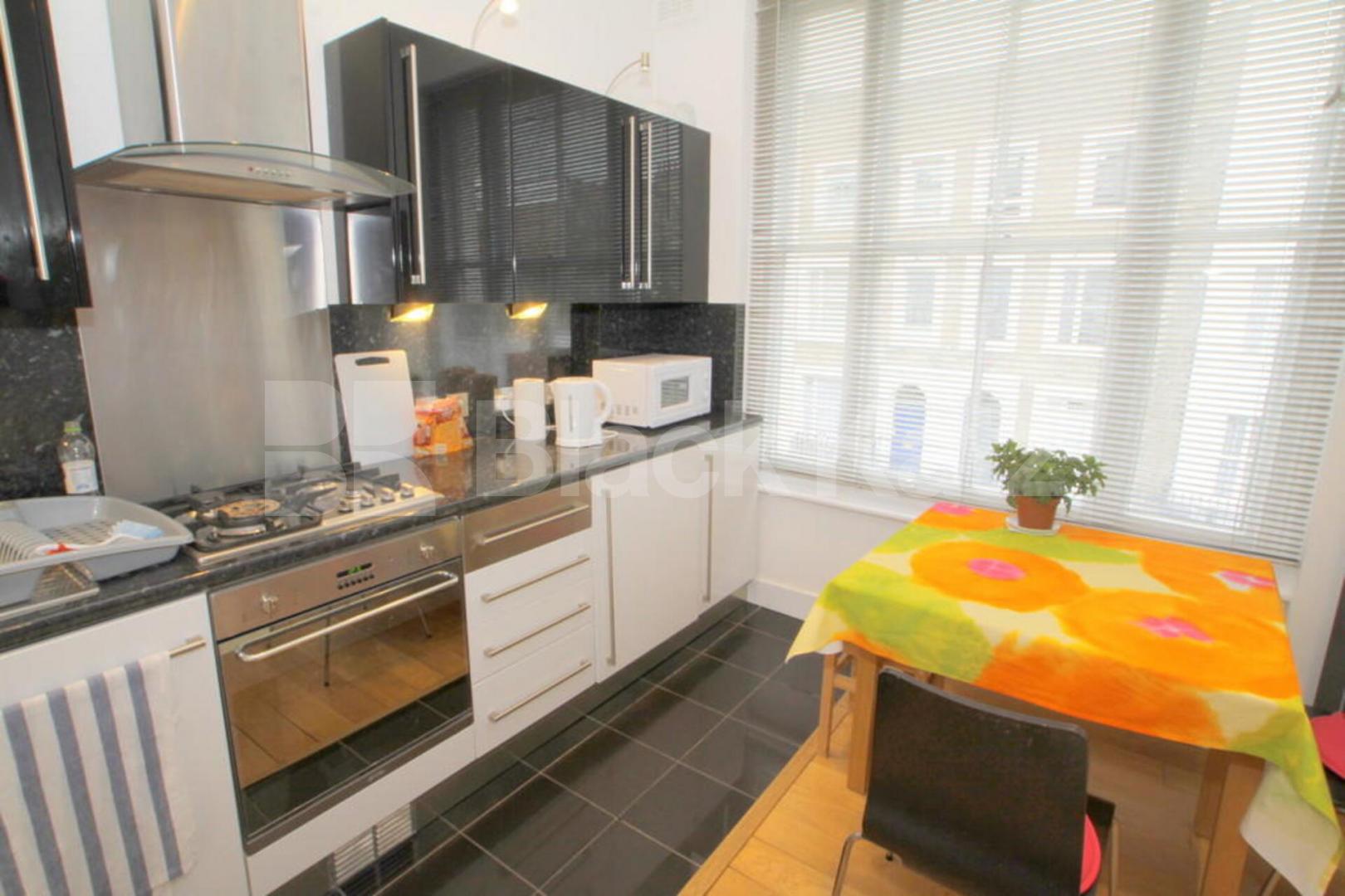 Charming 1-Bed Apartment in Heart of Islington, Steps from Upper Street Grantbridge Street, Angel