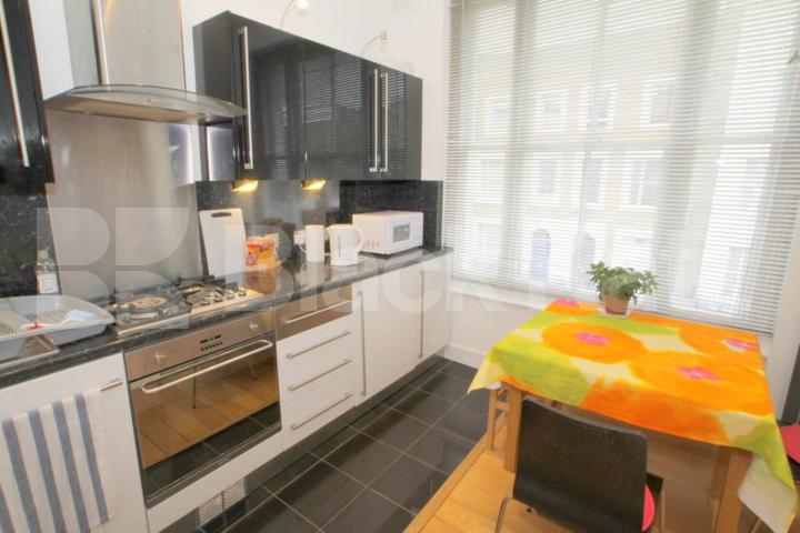 Charming 1-Bed Apartment in Heart of Islington, Steps from Upper Street Grantbridge Street, Angel