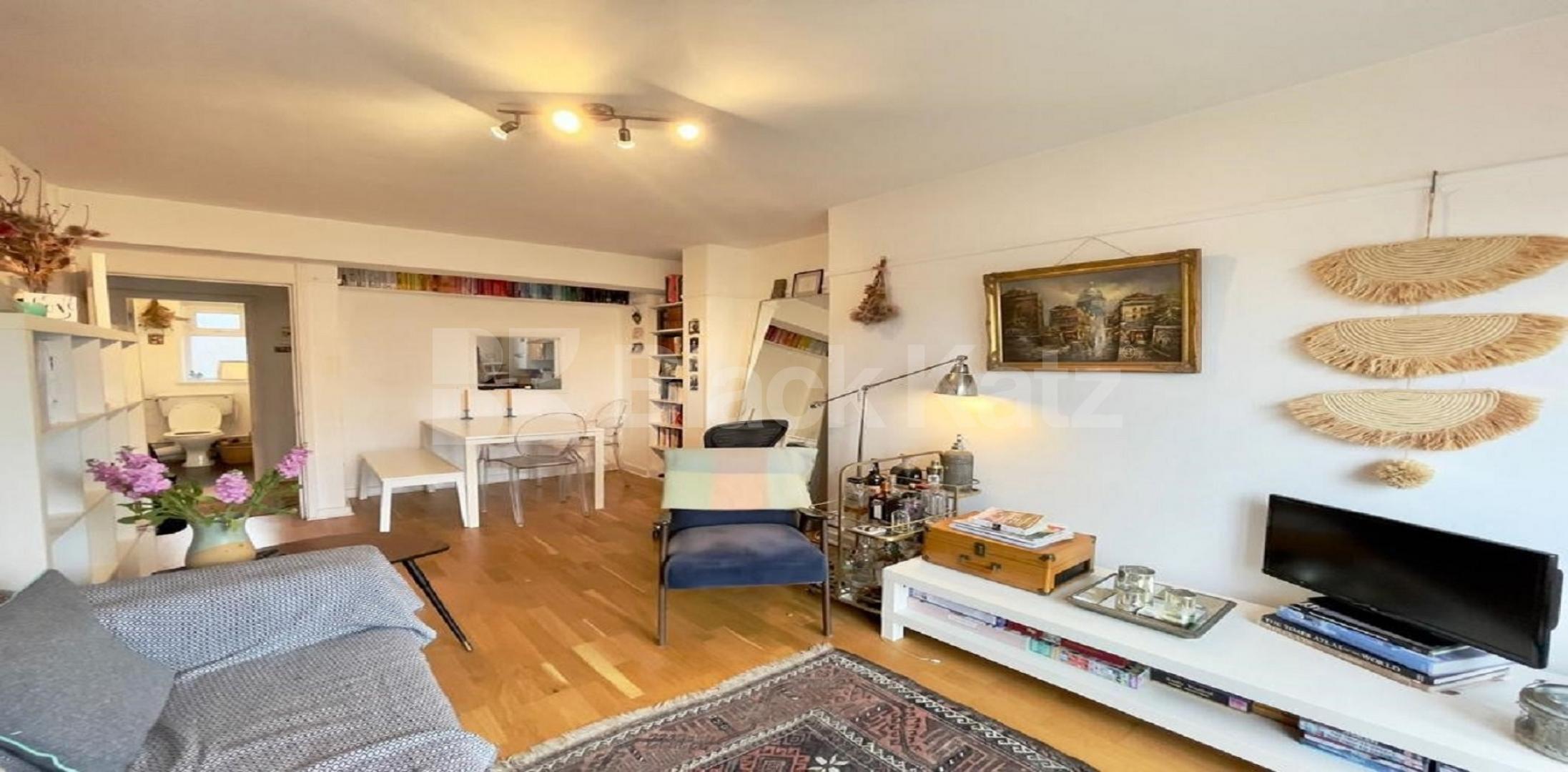 			LET , 1 Bedroom, 1 bath, 1 reception Apartment			 Great Suffolk Street , Borough